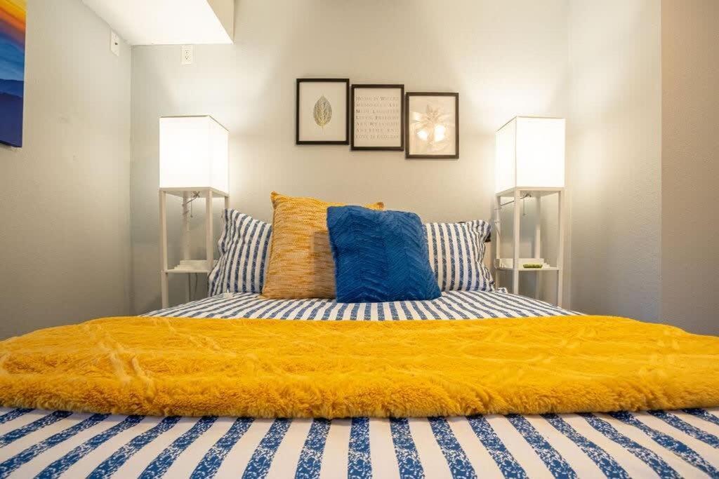 Sasquatch Lodge E Sleeps 13 ガトリンバーグ エクステリア 写真