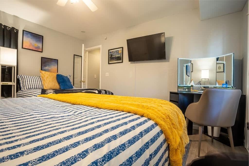 Sasquatch Lodge E Sleeps 13 ガトリンバーグ エクステリア 写真